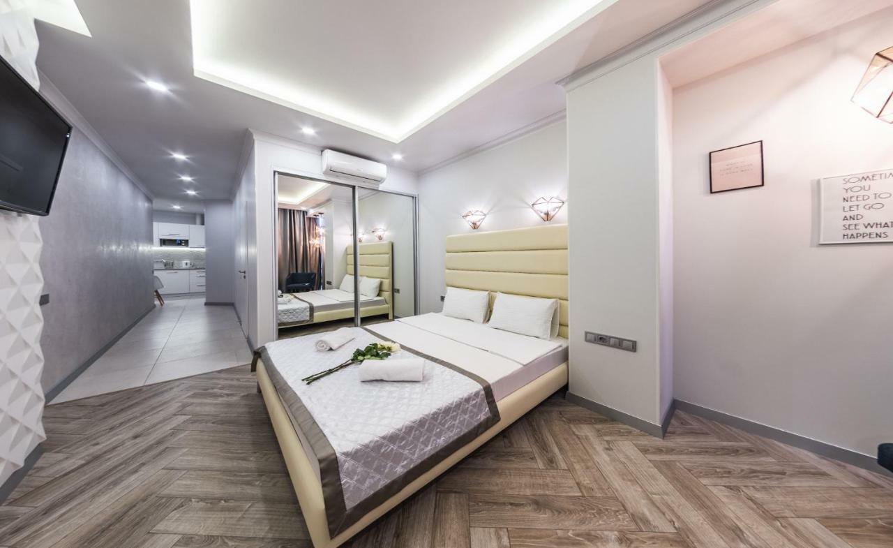 Ferienwohnung Gagarin Studio Odessa Exterior foto